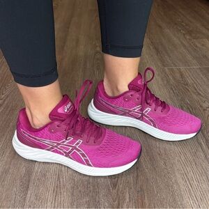 Asics Magenta Gel-Excite 6 Athletic Lightweight
Running Shoes